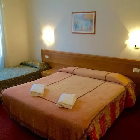 Royal Hotel 3*