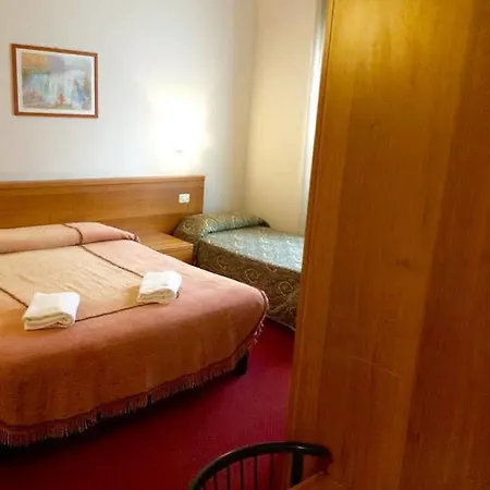 Hotel Royal 3*