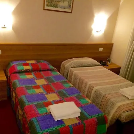 Royal Hotel 3*
